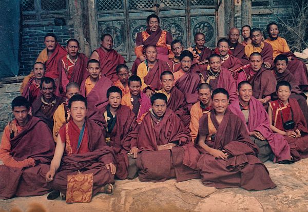 Wait for HD picture 6-H.H. with monks of Duomang in Wutai Mountain